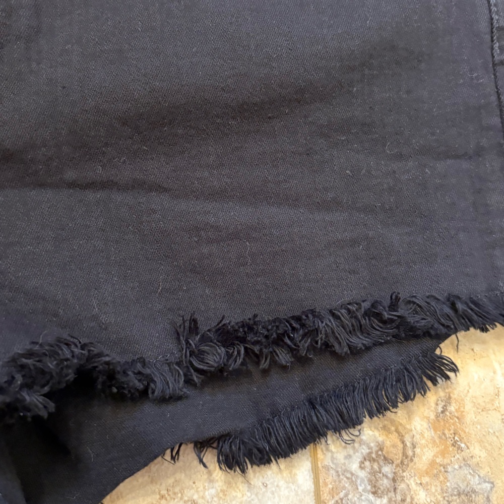 7 For All Mankind Black Cut Off Frayed Hem Mid Rise Black Denim Shorts Womens 31 - Picture 3 of 9